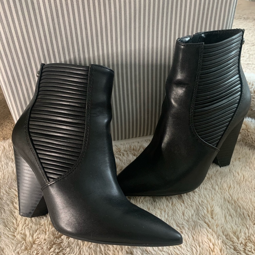 Vera Wang black booties